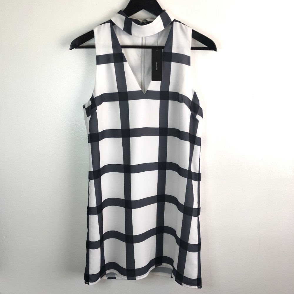 Lulu's Keyhole Choker Dress